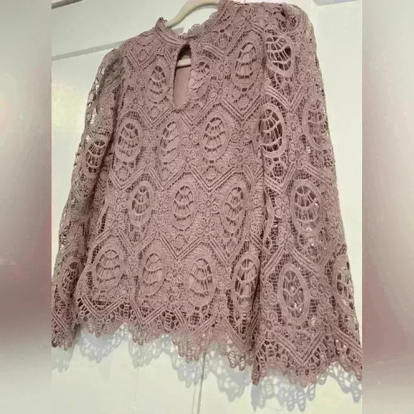 Ultra Pink Lace Blouse - Picture 3 of 8